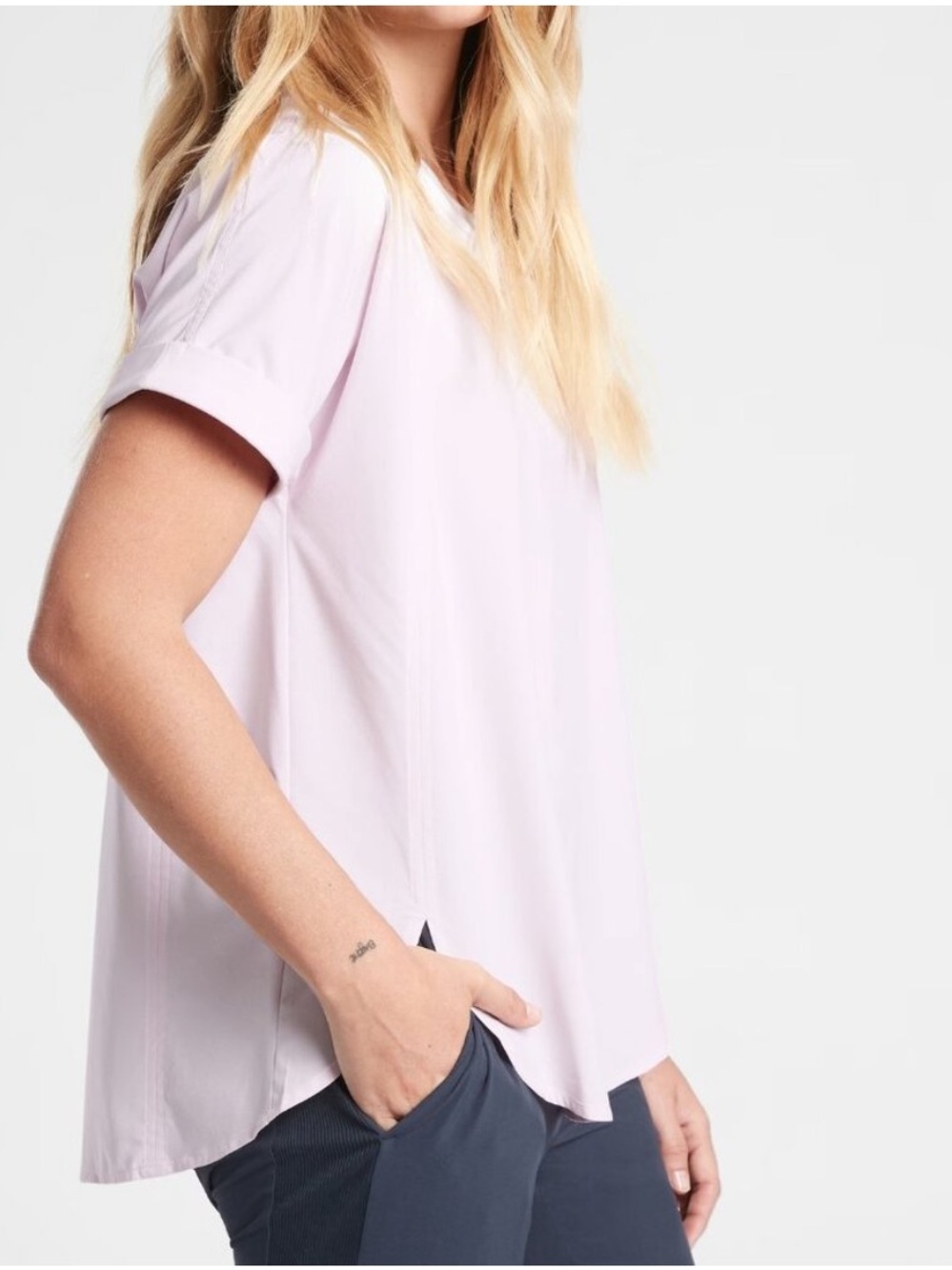 Athleta 💮 zephyr 2.0 athletic top hi low